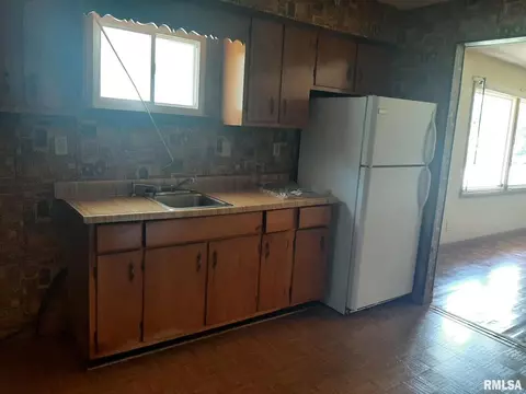 312 W Ernestine Ave, Christopher, IL 62822 photo 7