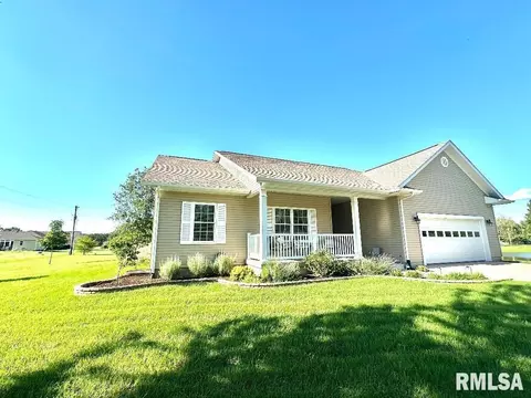 1681 Joy Ln, Centralia, IL 62801