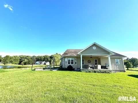 1681 Joy Ln, Centralia, IL 62801 photo 8