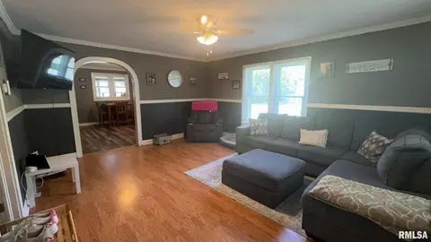 708 William St, Marion, IL 62959 photo 2