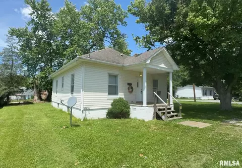 708 William St, Marion, IL 62959