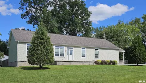 25 Mcdermott Rd, Harrisburg, IL 62946