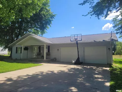 14062 N Link Ln, Mount Vernon, IL 62864