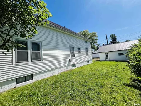 1812 Forest St, Eldorado, IL 62930 photo 10