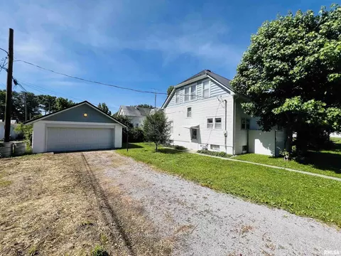 1812 Forest St, Eldorado, IL 62930 photo 5