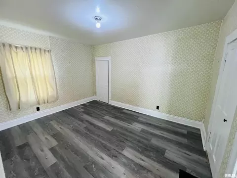 1812 Forest St, Eldorado, IL 62930 photo 15
