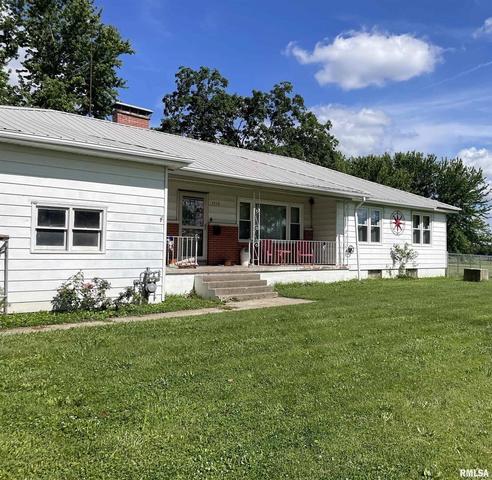 3538 Old 51 Rd, Sandoval, IL 62882