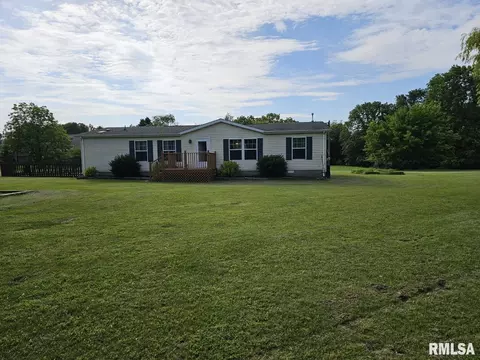 16031 N Angling Ln, Mount Vernon, IL 62864