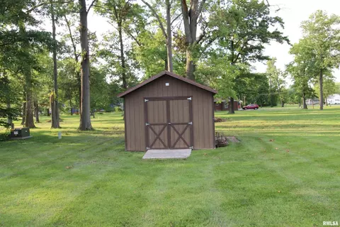 329 Circle Dr, Salem, IL 62881 photo 22
