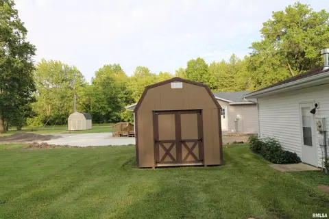 329 Circle Dr, Salem, IL 62881 photo 21