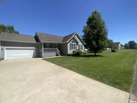 70 Pin Oak Ln, Harrisburg, IL 62946