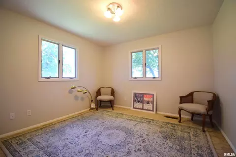 604 W North St, Dix, IL 62830 photo 28