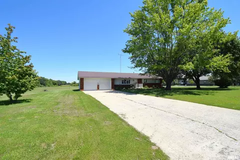 604 W North St, Dix, IL 62830