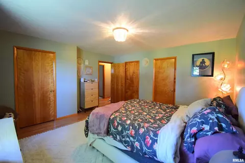 604 W North St, Dix, IL 62830 photo 23