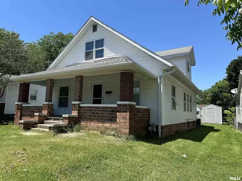 2036 Herbert St, Murphysboro, IL 62966