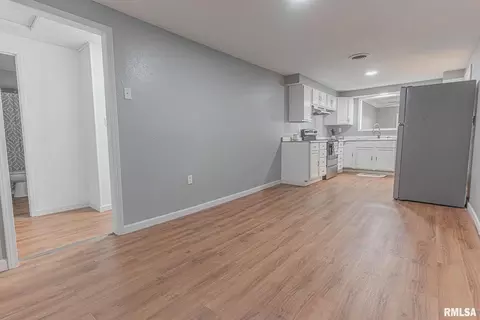 427 N High St, Centralia, IL 62801 photo 19