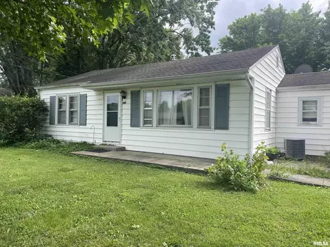 206 Springfield Ave, Anna, IL 62906 photo 5