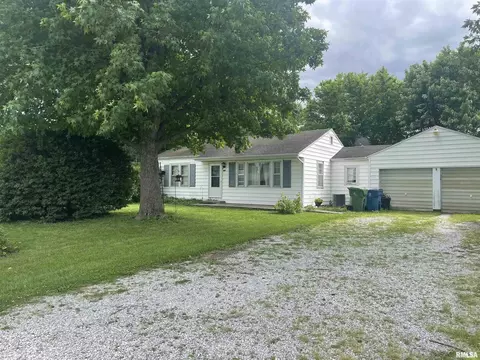 206 Springfield Ave, Anna, IL 62906 photo 2
