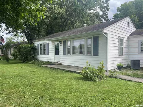 206 Springfield Ave, Anna, IL 62906 photo 3