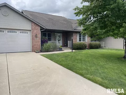 341 Butler Ln, Chatham, IL 62629
