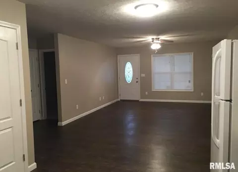 919 E Main St #4, Marion, IL 62959 photo 6