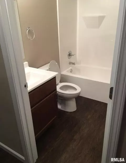 919 E Main St #4, Marion, IL 62959 photo 11