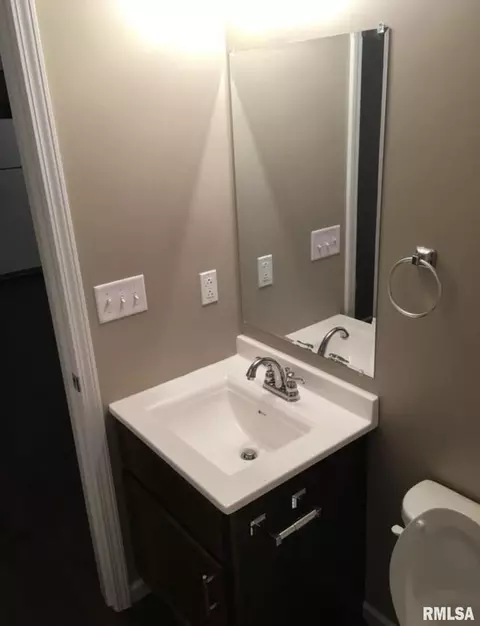 919 E Main St #4, Marion, IL 62959 photo 10