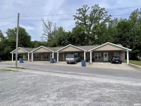 919 E Main St #4, Marion, IL 62959