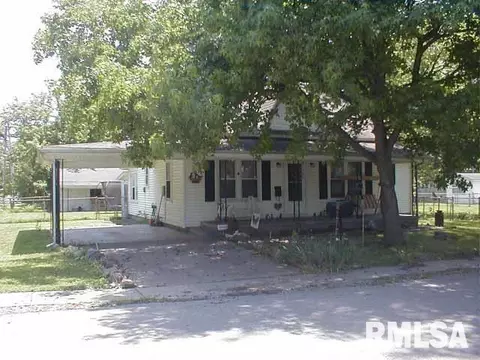 601 S Aikman St, Marion, IL 62959