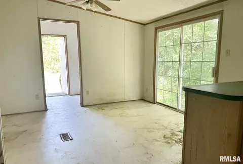 13686 E Bakersville Rd, Mount Vernon, IL 62864 photo 15