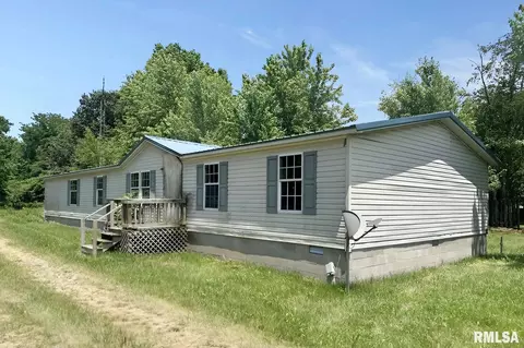 13686 E Bakersville Rd, Mount Vernon, IL 62864