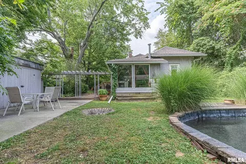 314 E 5th St, Flora, IL 62839 photo 7
