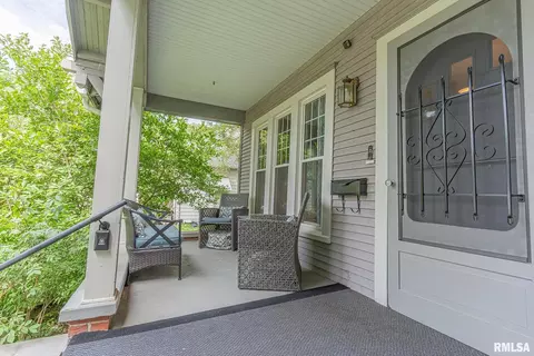 314 E 5th St, Flora, IL 62839 photo 10