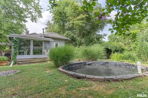 314 E 5th St, Flora, IL 62839 photo 8