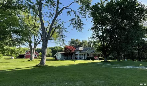 16982 E Payton Rd, Opdyke, IL 62872