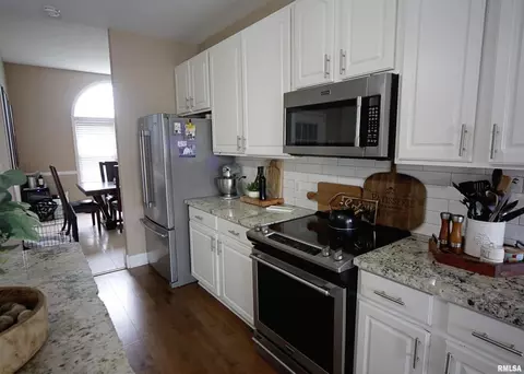 1105 Daybreak Dr, Marion, IL 62959 photo 17