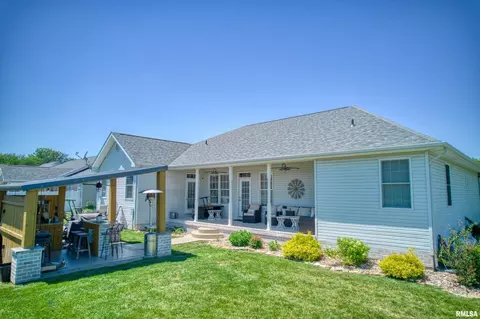 1105 Daybreak Dr, Marion, IL 62959 photo 4