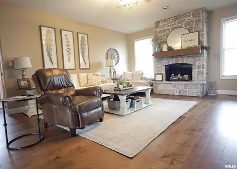 1105 Daybreak Dr, Marion, IL 62959 photo 14