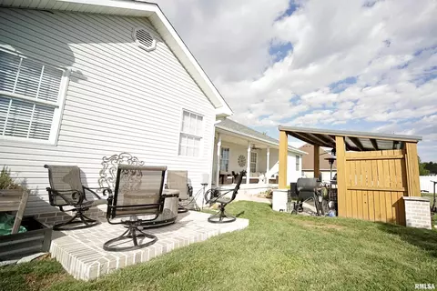 1105 Daybreak Dr, Marion, IL 62959 photo 8