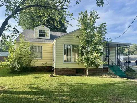 1003 E Main St, West Frankfort, IL 62896