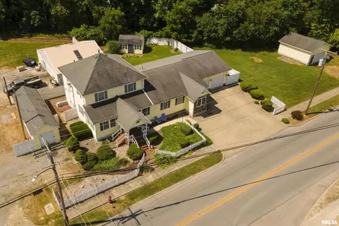 1111 E Main St, Marion, IL 62959 photo 3
