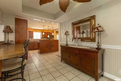 1111 E Main St, Marion, IL 62959 photo 13