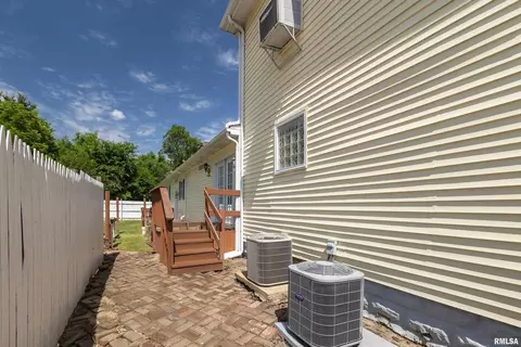 1111 E Main St, Marion, IL 62959 photo 40