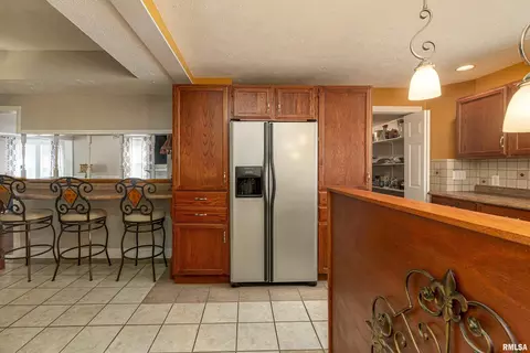 1111 E Main St, Marion, IL 62959 photo 16