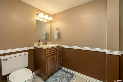 1111 E Main St, Marion, IL 62959 photo 18