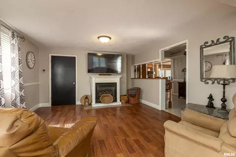 1111 E Main St, Marion, IL 62959 photo 4