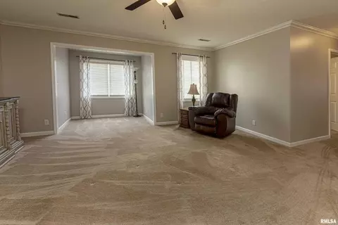 1111 E Main St, Marion, IL 62959 photo 24
