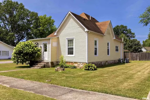 508 S Vicksburg St, Marion, IL 62959