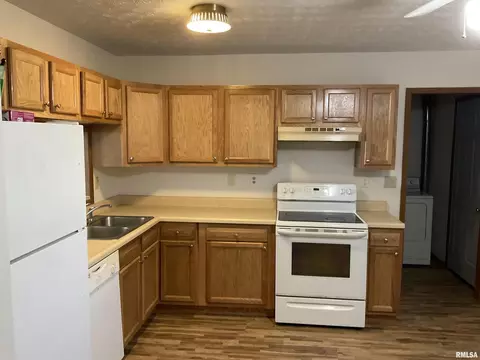 6 Meadow Ln, Dix, IL 62830 photo 11