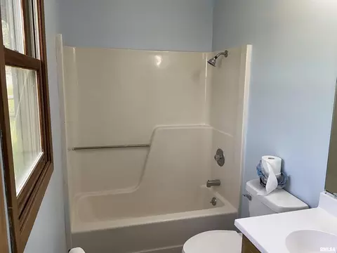6 Meadow Ln, Dix, IL 62830 photo 9